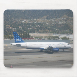 Jet-Blau auf RWY 8 an KBUR Mousepad