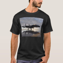 Jet kämpft über Meer