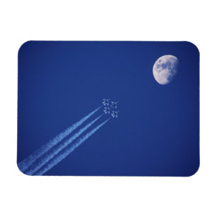 Jets neben dem Mond   British Columbia Magnet