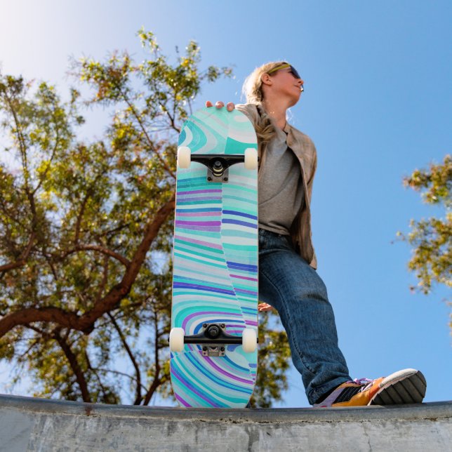 Jewel Tone Skateboard (Außenbereich 1)