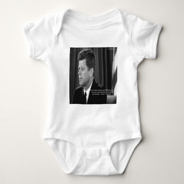 JFK-Differenz/Diversity-Quote Baby Strampler (Vorderseite)