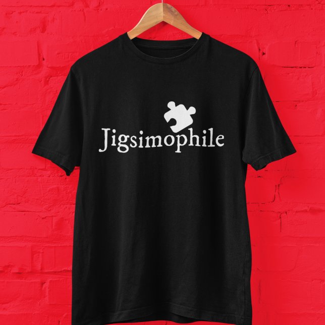 Jigsimophile Niedlich Scholarly Jigsaw Puzzle Nerd T-Shirt (This jigsaw puzzle fan T-shirt has the word "Jigsimophile" in white, along with a puzzle piece.)