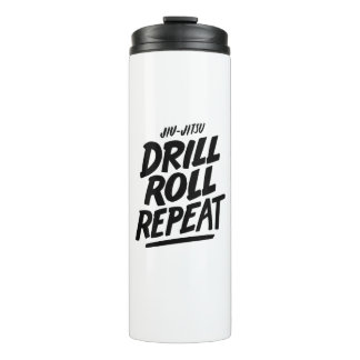 Jiu-jitsu trägt Flasche zur Schau