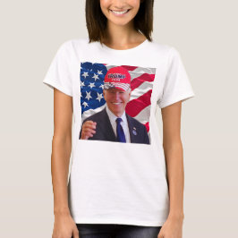 Joe biden trägt einen Trump-Hut T-Shirt