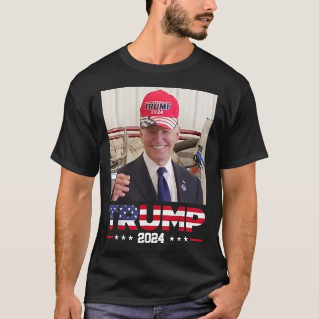 Joe Biden trägt einen Trump-Hut T-Shirt (Vorderseite)