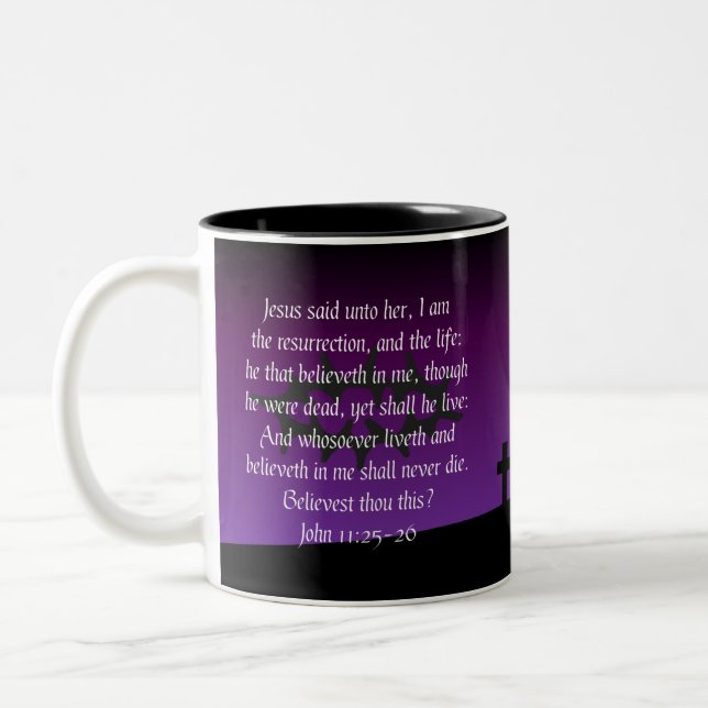 John-11:25 - 26 Bibel-Vers-Kaffee-Tasse Zweifarbige Tasse (Links)