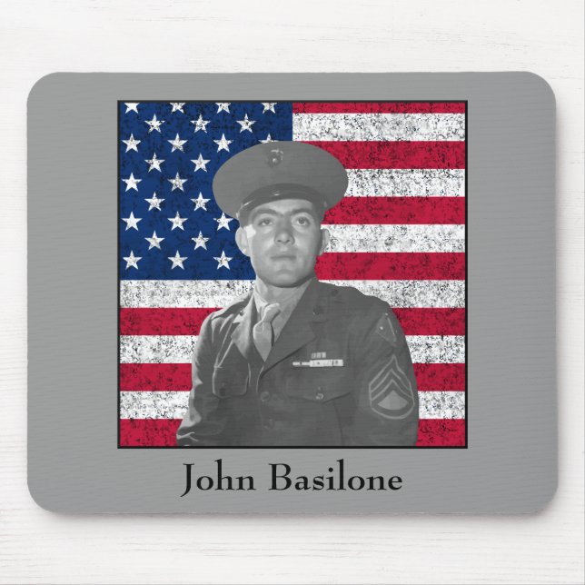 John Basilone und die amerikanische Flagge Mousepad (Vorne)