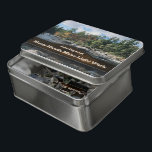 John Heywood Inspirational Zitat "Teamwork" Puzzle<br><div class="desc">"Viele Hände machen Licht funktionieren." - John Heywood. Holen Sie sich dieses inspirierende Zitat als Acryljigsaw Puzzle mit Box. Wenn Sie schwarz-weiße Bilder bevorzugen,  klicken Sie einfach auf die blaue Schaltfläche Design bearbeiten -> Filter -> Schwarz & Weiß -> Fertig,  et voila!</div>