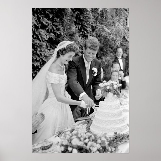 John und Jackie Kennedy schneiden ihren Hochzeitsk Poster (Vorne)
