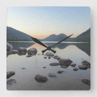 Jordan Pond Maine Wall Clock Quadratische Wanduhr