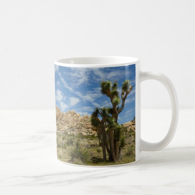 Joshua Trees und Blue Sky Wüste Landschaft Tasse (Rechts)