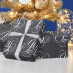 Joy - Christmas Chalkboard Black Letting Geschenkpapier<br><div class="desc">Dieses ist reich und elegant, wenn es mit einem roten Bogen verbunden ist - einem echten "WOW"-Papier. Immer wenn ich diesen Weihnachtslieder singe, macht der Teil "Joy" immer so viel Spaß. Es kommt in voller Kraft und mit... JOY heraus. Das war die Inspiration für dieses wunderbare Stück Kalkkalligrafie des beruflichen...</div>