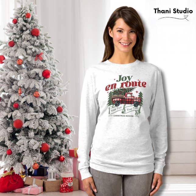 Joy en route Christmas Begins Truck & X-Mas Tree T-Shirt (Von Creator hochgeladen)