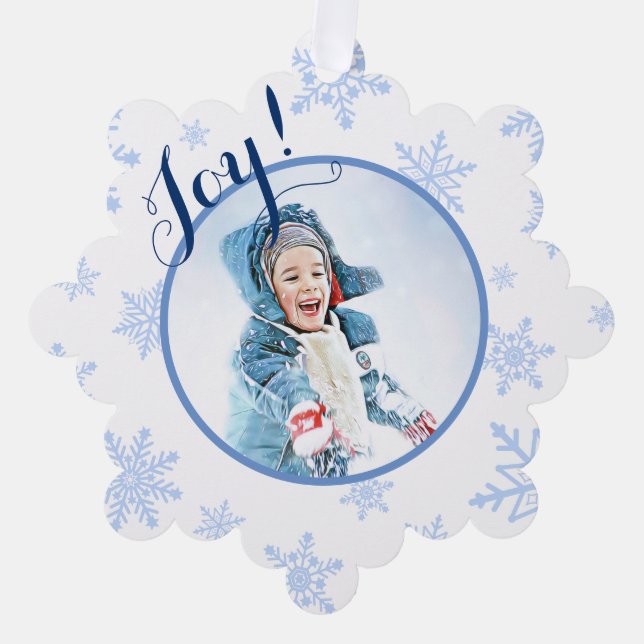 Joy! Fest Blaue Schneeflocken Foto Ornament Karte (Vorderseite)