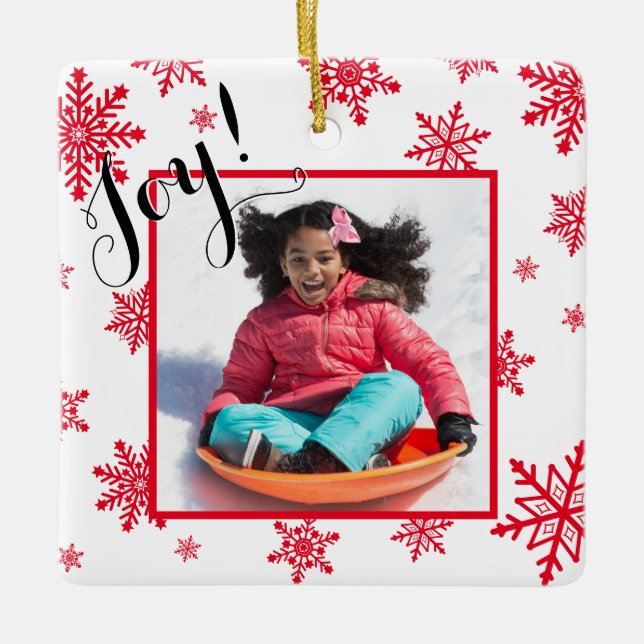 Joy! Festliche Rote Schneeflocken Weihnachtsrahmen Keramikornament (Vorderseite)