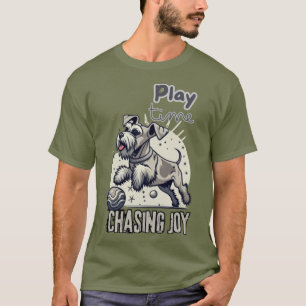 Joy jagen: Happy Grey Pup in Motion T-Shirt