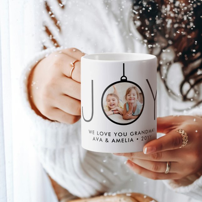 JOY Photo Ornament Simple Modern Christmas Holiday Kaffeetasse (Von Creator hochgeladen)