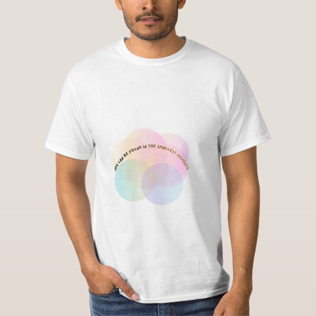 Joyful Living Tee – Pastel Circle Print (Vorderseite)