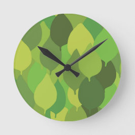 Joyful Lush Blätter - nahtloses Oberflächenmuster. Runde Wanduhr