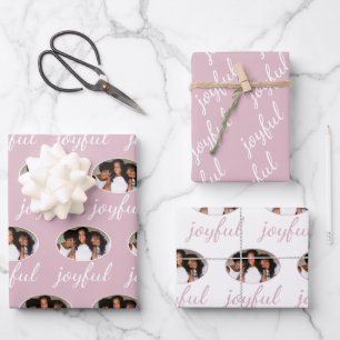 Joyful Pastell Pink Script Weihnachtsfeiertag Foto Geschenkpapier Set