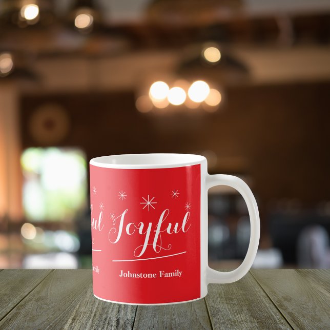 Joyful Xmas Geschenk Chic Skript Rustic Red Christ Kaffeetasse (Personalize these Joyful red mugs and enhance your festivities.)