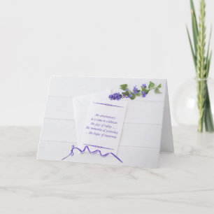 Jubiläumskarte mit violetten Blumen Karte
