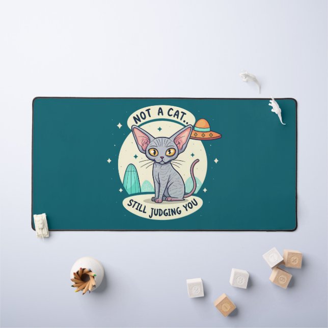 Judging Sphynx Cat UFO Sarcastic Cartoon Art Schreibtischunterlage (Kindertisch)
