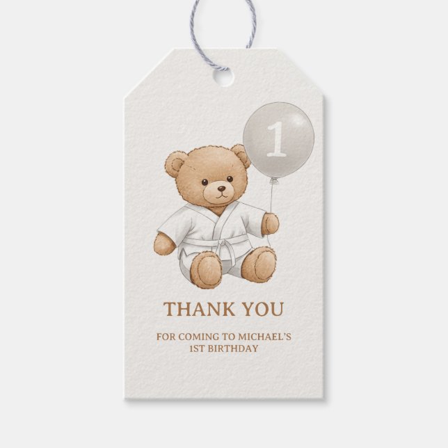 "Judo Bear’s First Belt" – 1st Birthday White Belt Geschenkanhänger (Vorderseite)