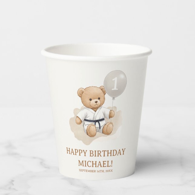 Judo Bear Turns One" – 1st Birthday 【Black-belt】 Pappbecher (Vorderseite)
