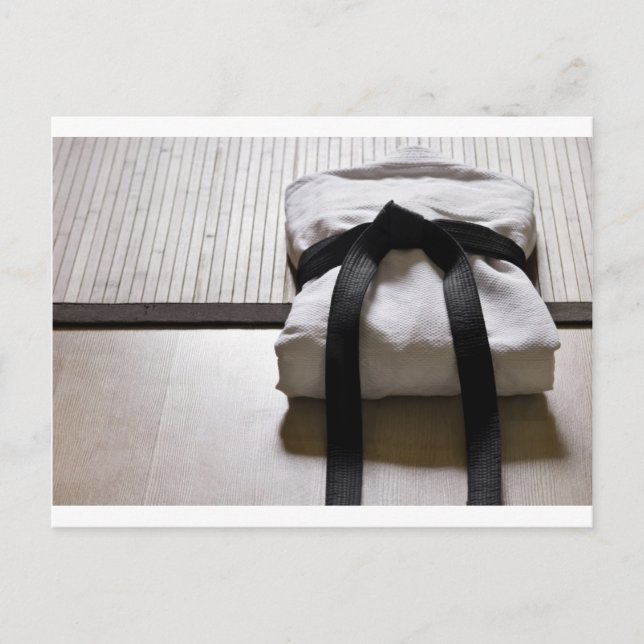 Judo Gi auf Tatami mat Postkarte (Vorderseite)