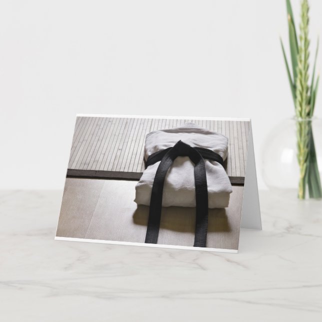 JudoGi auf Tatami Matte Karte (Vorderseite)