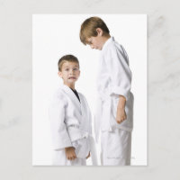 Jugendliche, die Kampfkunst praktizieren