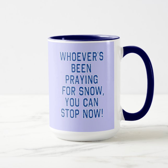 JUGENDLICHE, DIE SCHNEE PRAYING, STOP-Hemd Tasse (Rechts)