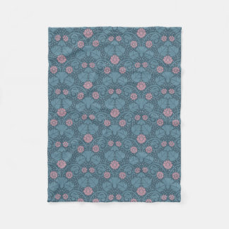 Jugendstil Blumenteal Blauton rosa Muster Fleecedecke