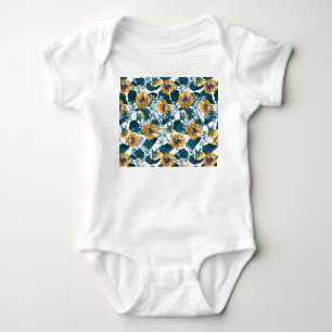 Jugendstil, florales Muster. Baby Strampler