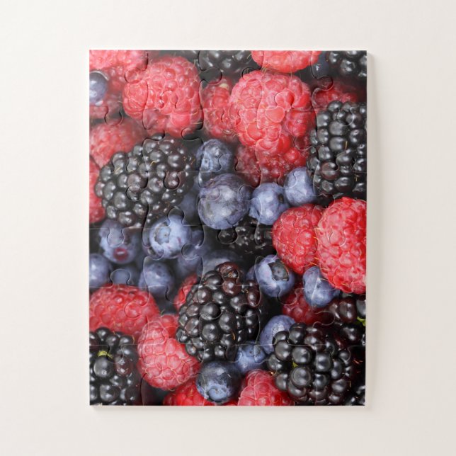 Juicy and Ripe Berry Fruit Medley Puzzle (Vertikal)