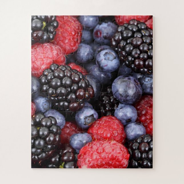 Juicy and Ripe Berry Fruit Medley Puzzle (Vertikal)