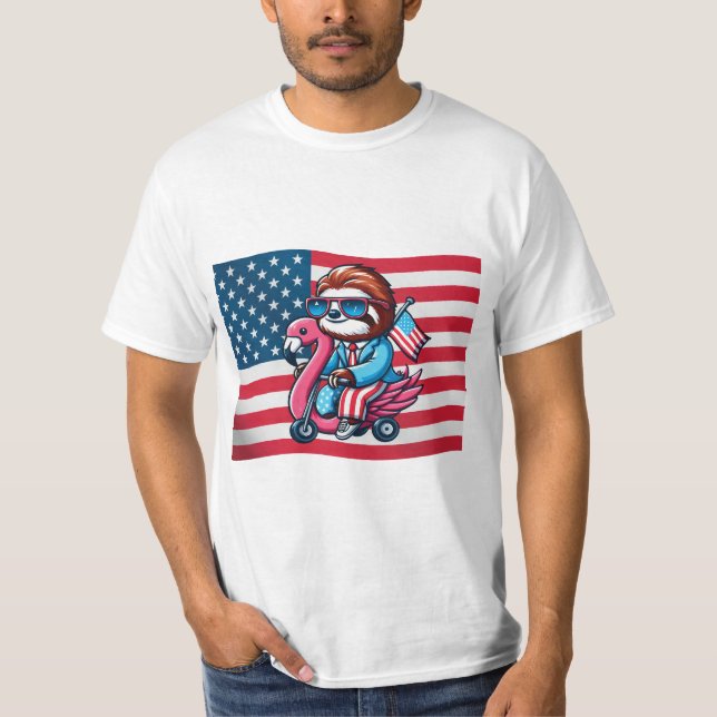Juli Sloth Flamingo American Flag USA Fourt T-Shirt (Vorderseite)