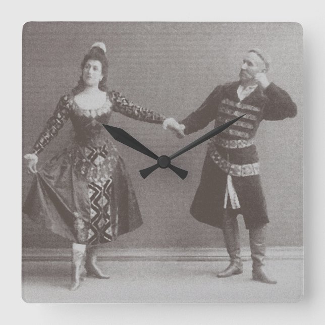 Julia und Felix Kschessinsky im mazu Quadratische Wanduhr (Vorderseite)