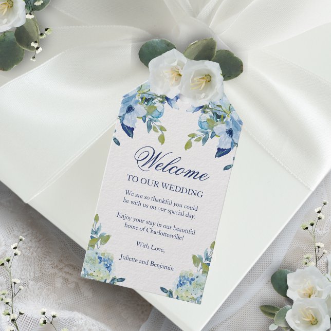 Juliette Blue Hotel Gäste Wedding Willkommensgesch Geschenkanhänger (These dusty blue, floral favor tags are perfect for an elegant, vintage vibe at your wedding.)