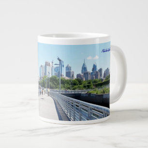 JUMBO-TASSE - Philadephia-Boardwalk mit Skyline