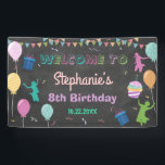 Jump Birthday Chalkboard Kid Trampolin Hintergrund Banner<br><div class="desc">Personalisieren Sie dieses phantastische Jump Birthday Chalkboard Kid Trampolin Party Hintergrundbanner mit Ihren Details einfach und schnell. Alle Texte sind editierbar! Für eine erweiterte Anpassung dieses Designs,  wählen Sie einfach die Schaltfläche 'Anpassen / Diese Vorlage personalisieren' oben! Matching Artikel in der Sammlung verfügbar!</div>