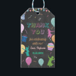 Jump Birthday Chalkboard Kid Trampolin Party Geschenkanhänger<br><div class="desc">Personalisieren Sie diese phantastische Jump Birthday Chalkboard Kid Trampolin Party Geschenkmarke mit Ihren Details einfach und schnell. Alle Texte sind editierbar! Für eine erweiterte Anpassung dieses Designs,  wählen Sie einfach die Schaltfläche 'Anpassen / Diese Vorlage personalisieren' oben! Matching Artikel in der Sammlung verfügbar!</div>