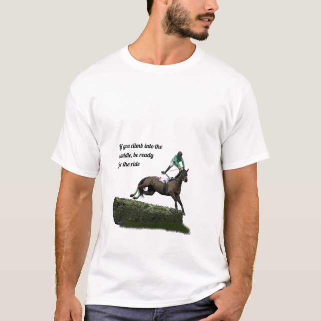 Jumping Horse Jockey in grünem T - Shirt (Vorderseite)