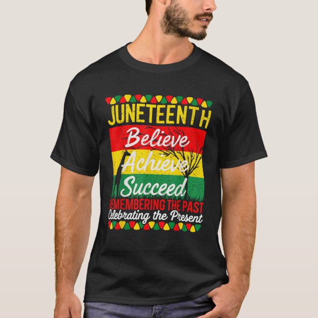 Juneteenth Is My Independence Day Black Pride Mela T-Shirt (Vorderseite)