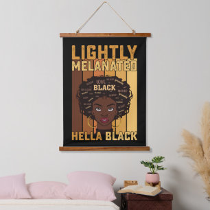 Juneteenth Leicht Melanisiert Hella Schwarzes Mela Wandteppich Mit Holzrahmen