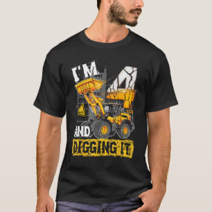 Junge 4 Jahre alt 4. Geburtstag Bau Im 4 und T-Shirt