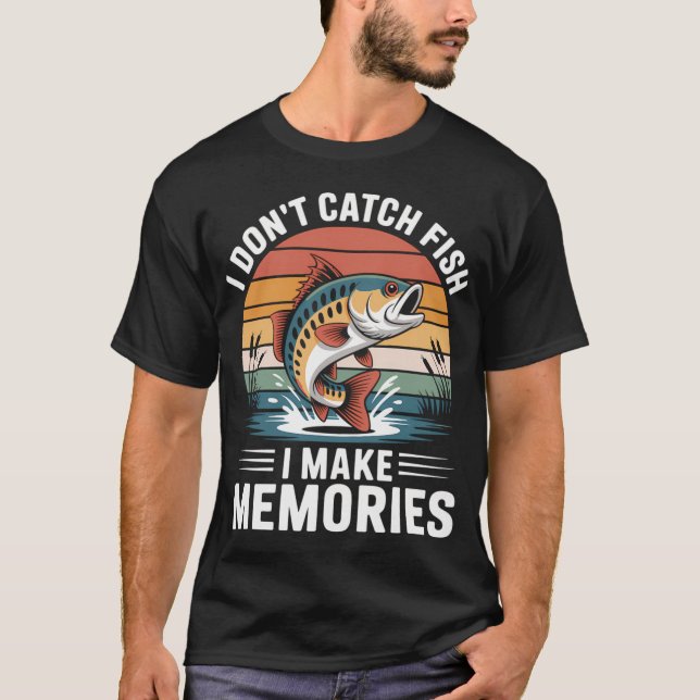 Junge beim Fischen T-Shirt (Vorderseite)