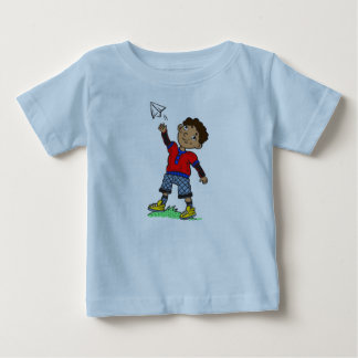 Junge fliegende Papierflugzeuge Baby T-shirt