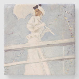 Junge Frau mit einem Sonnenschirm auf einer Steinuntersetzer